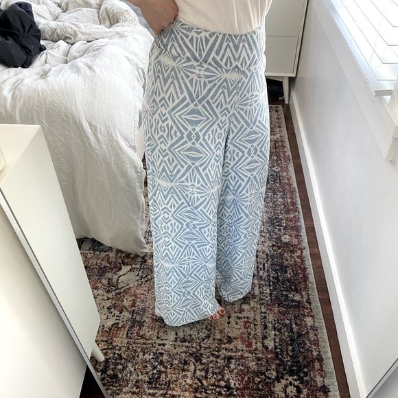 High-waisted Printed Wide Leg Pants - Picture 1 of 10